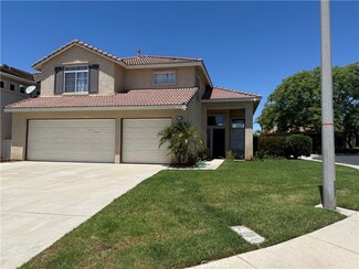 670 Stoney Creek Cir, Corona, CA 92879
