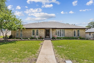 7422 Whispering Pines Dr, Dallas, TX 75248