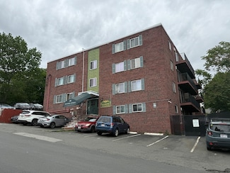 55 Eleanor St Unit 17, Chelsea, MA 02150