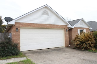 2077 Crane Ridge, Biloxi, MS 39532