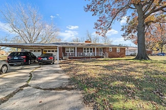 306 S Jefferson St, Welch, OK 74369