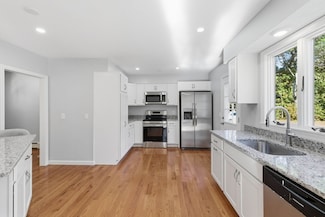 273 Sandwich Rd, East Falmouth, MA 02536