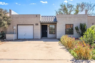 820 Camino Del Rex, Las Cruces, NM 88001