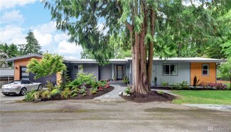5027 NE 197th St, Lake Forest Park, WA 98155
