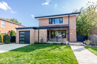 2947 W Bryn Mawr Ave, Chicago, IL 60659