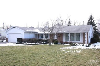 3615 Chancellor Dr, Fort Wayne, IN 46815