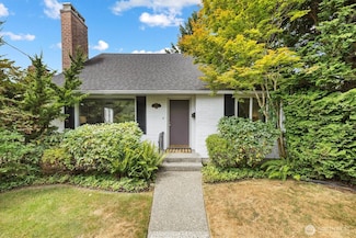 6215 41st Ave NE, Seattle, WA 98115