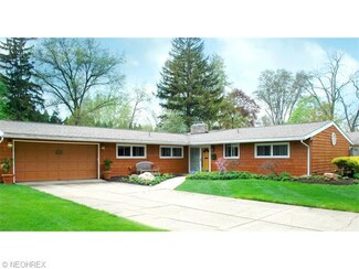 884 Westgrove Rd, Akron, OH 44303