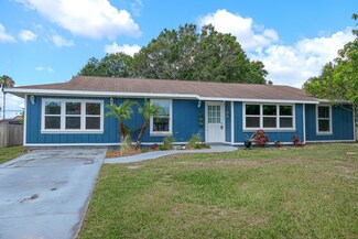 846 SE Starflower Ave, Port Saint Lucie, FL 34983