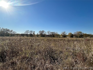 190 S Sexton Rd, Calera, OK 74730