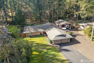 5811 Camelot Dr SW, Olympia, WA 98512