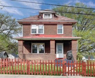 226 Parklyn St, Pittsburgh, PA 15234