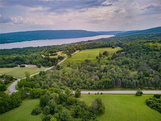 6113 Hicks Rd, Naples, NY 14512