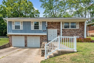 6087 Lagrange Ln, Cincinnati, OH 45239