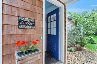 14 Williams St, Ashaway, RI 02804