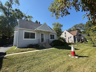 1724 Lotus Dr, Round Lake Heights, IL 60073