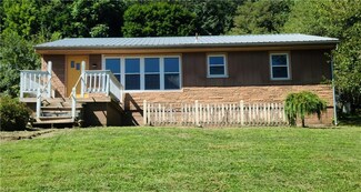 303 E High St, Jewett, OH 43986