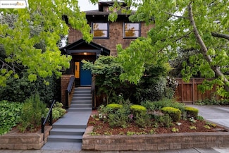 2316 Carleton St, Berkeley, CA 94704