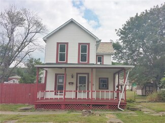 310 N 1st St, Dennison, OH 44621