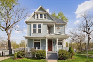 218 E Howard St, Colfax, IA 50054