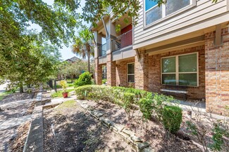 403 Marina View Dr, Webster, TX 77598