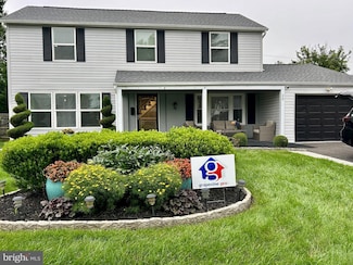 20 Pebble Ln, Willingboro, NJ 08046