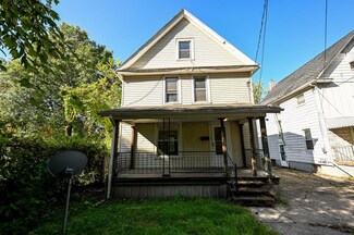 1362 Getz St, Akron, OH 44301