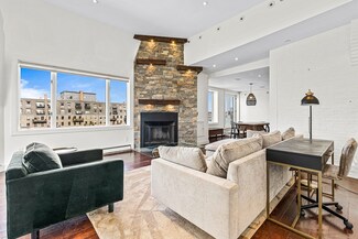 33 Commercial Wharf Unit 52, Boston, MA 02110