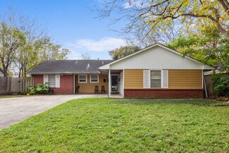 6935 Mobud Dr, Houston, TX 77074