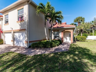 25058 Peacock Ln Unit 102, Naples, FL 34114