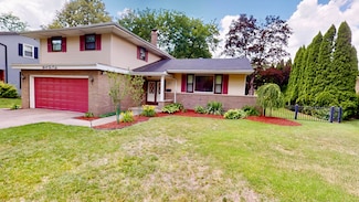 9206 White Oak Ave, Munster, IN 46321