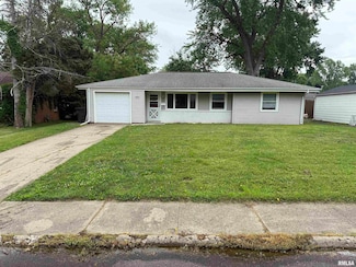 2624 N Renwood Ave, Peoria, IL 61604