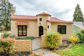 1968 Earle St, Klamath Falls, OR 97601