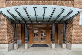 37 Henry St Unit 401, Saratoga Springs, NY 12866