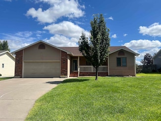 2706 Brandon Ln, Dodge City, KS 67801