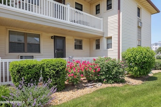 89 Wharfside Dr Unit 89, Monmouth Beach, NJ 07750