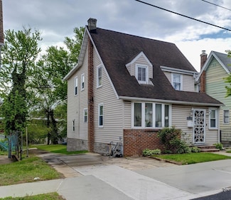 19332 Williamson Ave, Springfield Gardens, NY 11413