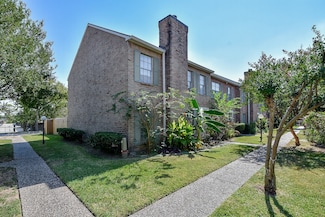 69 E Park Dr W, Houston, TX 77072