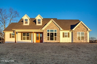 2630 River Island Blvd, Kodak, TN 37764