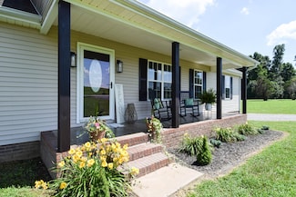 3290 Rocky Mound Rd, Westmoreland, TN 37186