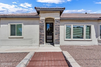 521 Paseo Modesto Dr, Horizon City, TX 79928