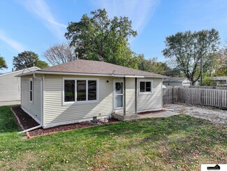 4040 N 71st St, Lincoln, NE 68507