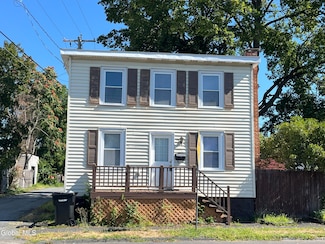 29 113th St, Troy, NY 12182