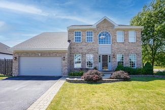 460 Raintree Dr, Oswego, IL 60543