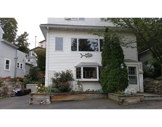 6 Hillcrest Ave, Nahant, MA 01908