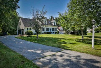 2 Tuxbury Rd, Plaistow, NH 03865