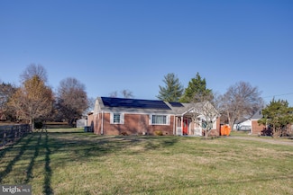 6422 Horseshoe Rd, Clinton, MD 20735