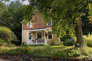 63 Greenhill Pkwy, Brattleboro, VT 05301