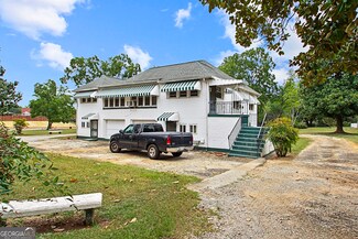 205 Georgia Ave, Barnesville, GA 30204