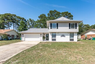 25 Lake Lorraine Cir, Shalimar, FL 32579